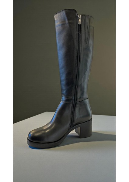 25001 Siyah Hakiki Deri Tam Ortopedik Kadın Çizme