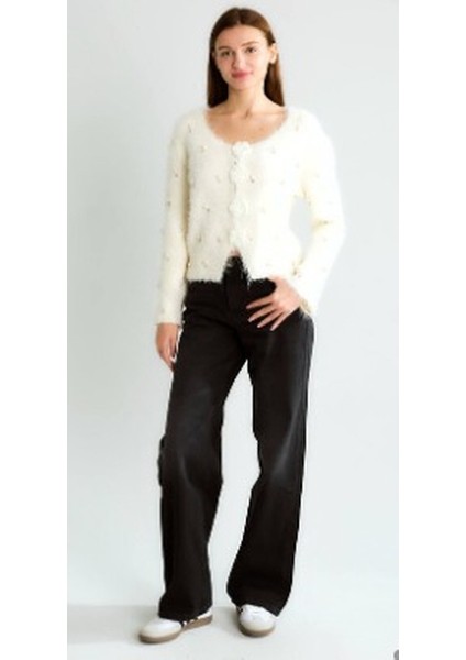 Hırka Ekru İncili Sakallı