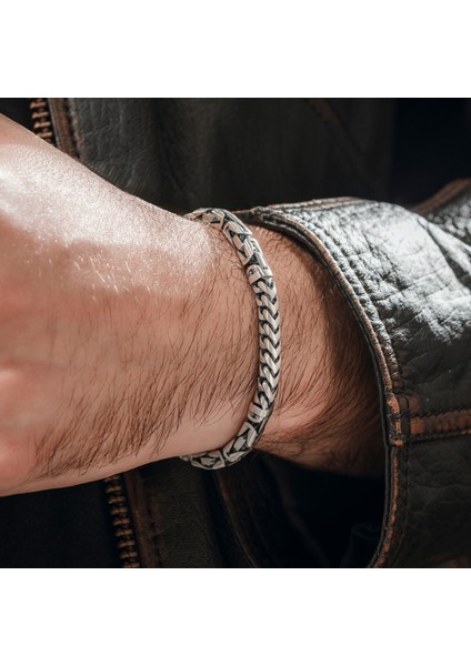 925 Ayar Gümüş El Işlemeli Gurmet Zincir Model Erkek Bileklik modelleri