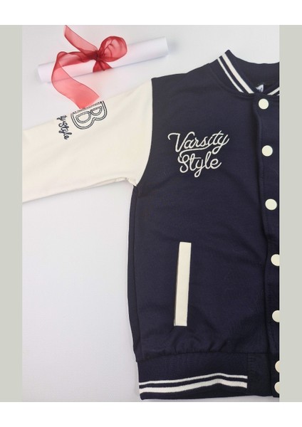 Asliva Çocuk Lacivert Beyaz Kolej Ceket Varsity Style B Harf Nakışlı Ceket (6-9 Yaş) fırsatları