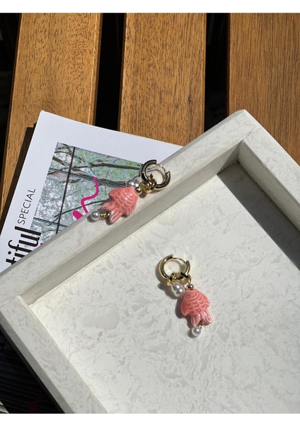 Altın Renk Balık Figürlü Inci Detaylı Seramik Küpe modelleri