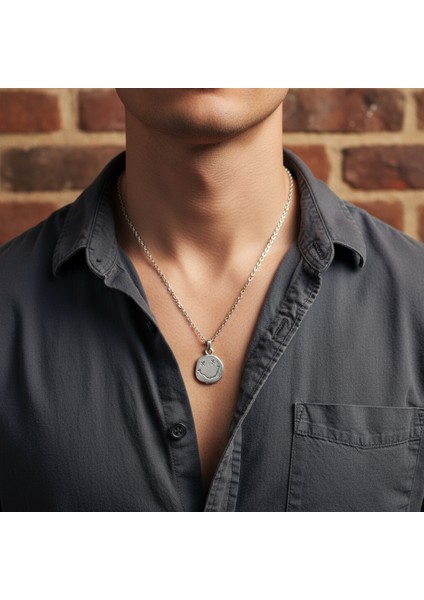 Asi Ruh Nirvana - Gülen Yüz Gümüş Kaplama Düz Zincir Kolye