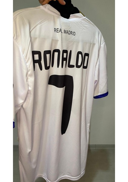 Real Madrid 2010-11 Ronaldo Forma Tshırt indirimleri