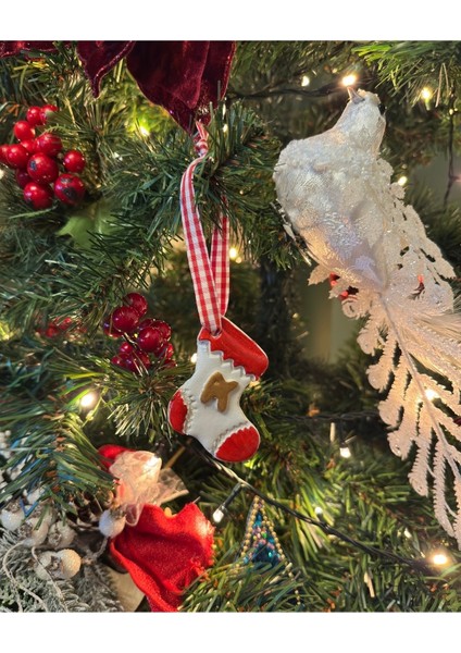 Kırmızı Beyaz Kurdalı Seramik Noel Çorabı, 6x5 Cm, Yılbaşı Süsü