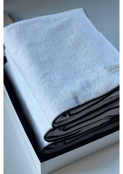 %100 Pamuk 90 x 150 cm Banyo Havlusu | Otel | Soura | Kenar Siyah Özel Işlemeli