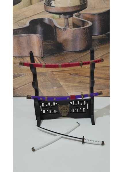Oni Maskeli 3’lü Katana Standı | Mini Kılıçlar Için Dekoratif Sergi Sehpası