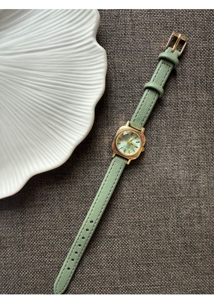 Retro Minimal Deri Kordon Vintage Kadın Kol Saati Su Yeşili