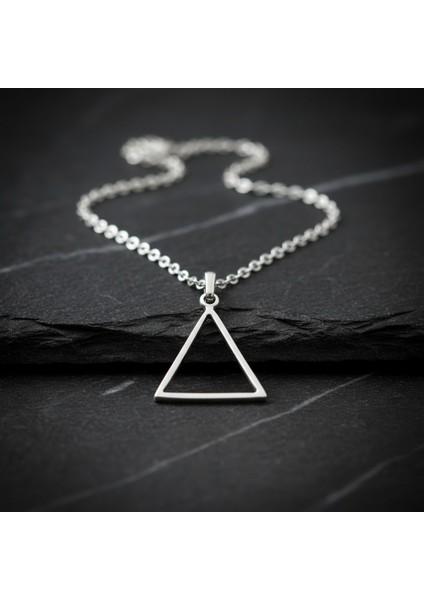 Üçgen Geometrik Gümüş Kaplama Düz Zincir Kolye