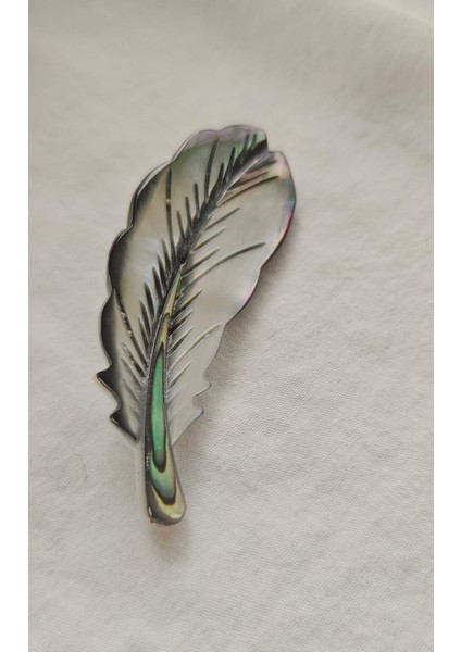 Tüy Broş-Yaka Iğnesi