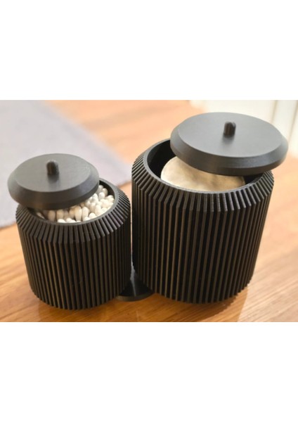 Şık Siyah Çok Amaçlı Organizer, Düzenli ve Kullanışlı Tasarım