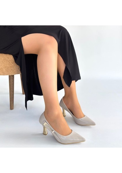 Motya Bej Rugan Topuklu Ayakkabı fırsatları