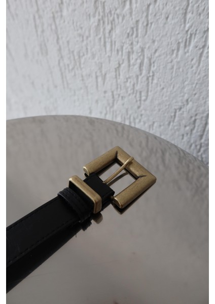 Pirinç Tokalı Siyah Kemer