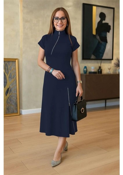 Kadın Kısa Kollu Yakadan ve Etekten Fermuarlı Midi Viskon Iki Iplik Elbise