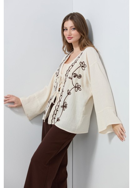 Nakışlı Önü Bağcıklı Keten Görünümlü Kimono fiyatları