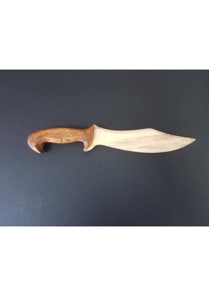 Kahverengi Oyuncak Bıçak, Güvenli ve Eğlenceli Rol Yapma Oyunu Araçları