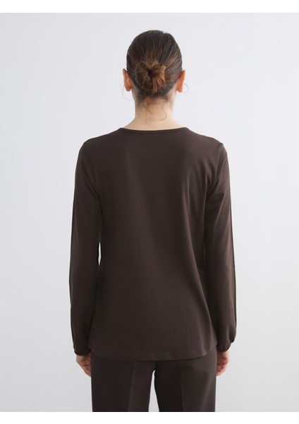 Yeni Sezon Bağlamalı Yaka Nakışlı Bluz fırsatları