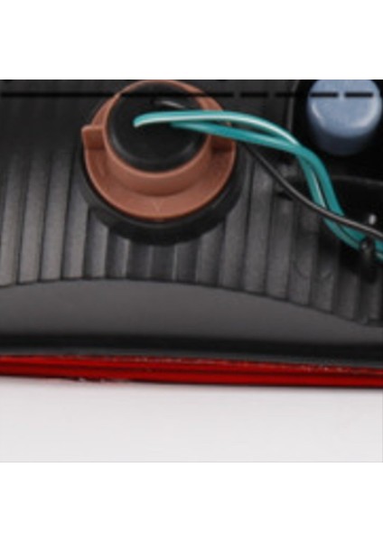 MN117951 Arka Tampon Reflektörü Mitsubishi Jajero Montero Shogun V73 V77 2002-2006 MN117952 (Yurt Dışından) modelleri