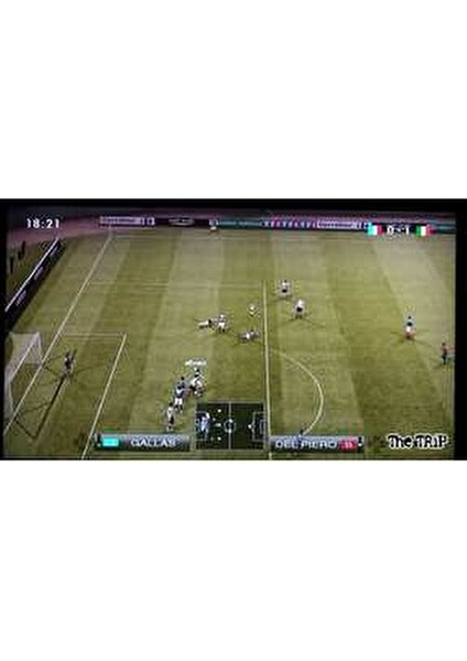 PES 2009 Figür Oyun Aksesuarı KUTULU Gerçekçi Grafikler ile Futbol Deneyimi modelleri