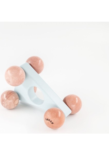 El Yapımı Mavi Ahşap Üçgen Araba Çocuk Oyuncağı