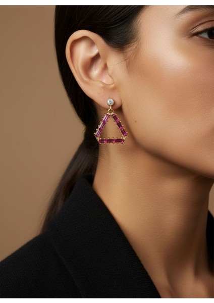 Üçgen Tasarım Pembe Taşlı Altın Renk Kadın Küpe