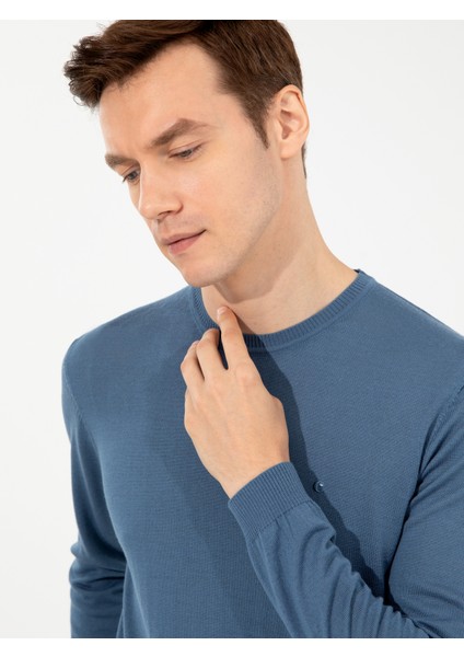 Erkek Mavi Slim Fit Bisiklet Yaka Basic Triko Kazak 50257398-VR036