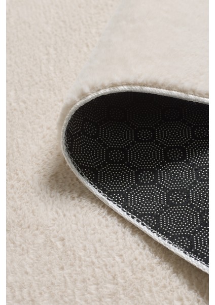 Yumuşak Düz Renk Saçaklı Salon Oturma Odası Yolluk Krem Halı modelleri