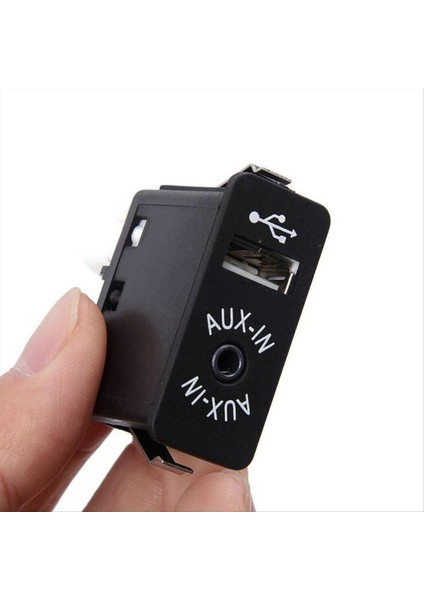 USB Aux Giriş Soketi Anahtarı 84109237653 9237653 Bmw E60 E61 E63 E64 E81 E82 E84 E87 E88 E90 E91 E92 E93 (Yurt Dışından) modelleri