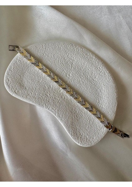 Premium Seri Gold Silver Detaylı Bileklik fırsatları