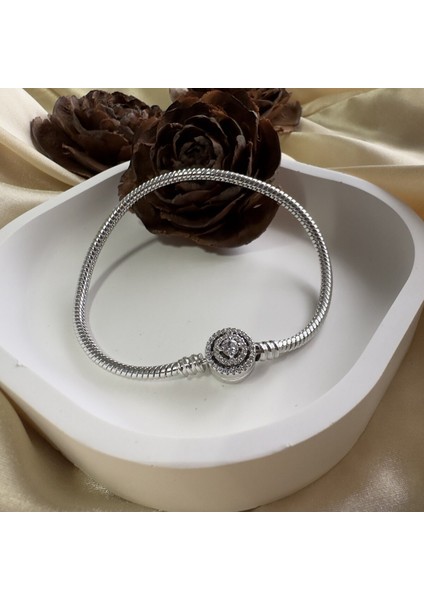 Charm Bileklik Zirkon Tektaş Model Kadın Bileklik Silver 18CM fiyatları