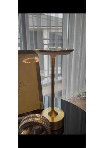 CT-8438 Toronto Şarjlı Masa Lambası Gold Gövde