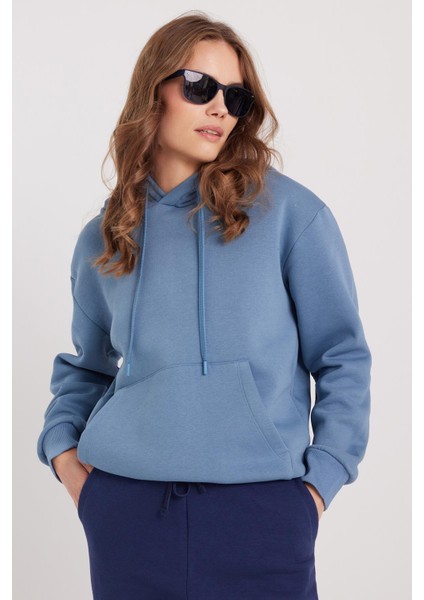 Kadın Oversize Geniş Kesim Pamuklu Yumuşak Dokulu Içi Polarlı Basic Indigo Kapüşonlu Sweatshirt