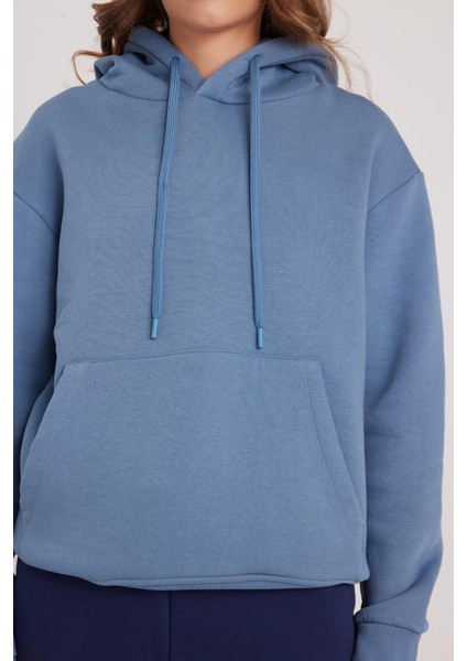 Kadın Oversize Geniş Kesim Pamuklu Yumuşak Dokulu Içi Polarlı Basic Indigo Kapüşonlu Sweatshirt modelleri