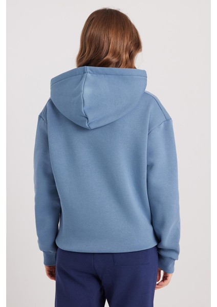 Kadın Oversize Geniş Kesim Pamuklu Yumuşak Dokulu Içi Polarlı Basic Indigo Kapüşonlu Sweatshirt