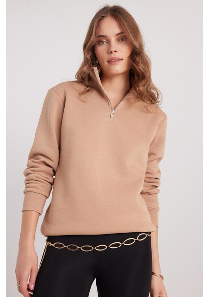 Kadın Relax Fit Rahat Kesim Pamuklu Içi Polarlı Yarım Fermuarlı Taş Renk Dik Yaka Sweatshirt fırsatları
