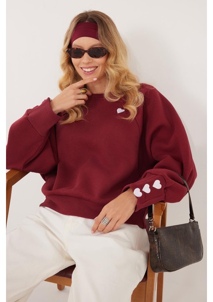 Kadın Regular Fit Klasik Kesim %100 Pamuk Baskılı Bisiklet Yaka Bordo Sweatshirt fiyatları