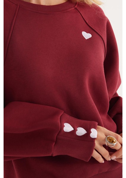 Kadın Regular Fit Klasik Kesim %100 Pamuk Baskılı Bisiklet Yaka Bordo Sweatshirt modelleri