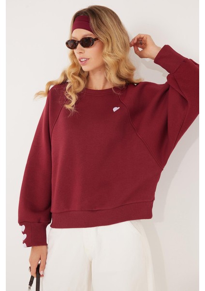 Kadın Regular Fit Klasik Kesim %100 Pamuk Baskılı Bisiklet Yaka Bordo Sweatshirt fırsatları