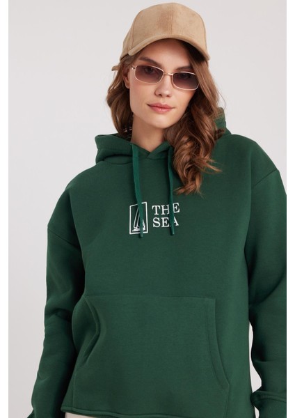 Kadın Oversize Geniş Kesim Pamuklu Yumuşak Dokulu Içi Polarlı Baskılı Yeşil Kapüşonlu Sweatshirt fırsatları