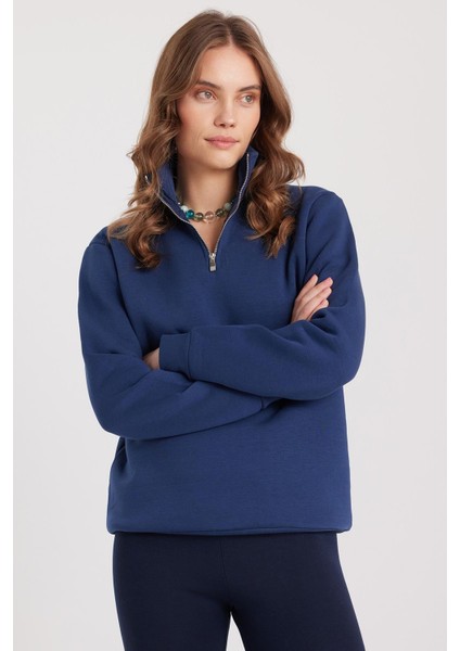 Kadın Relax Fit Rahat Kesim Pamuklu Içi Polarlı Yarım Fermuarlı Lacivert Dik Yaka Sweatshirt indirimleri