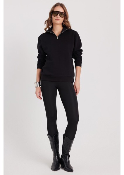 Kadın Relax Fit Rahat Kesim Pamuklu Içi Polarlı Yarım Fermuarlı Siyah Dik Yaka Sweatshirt indirimleri