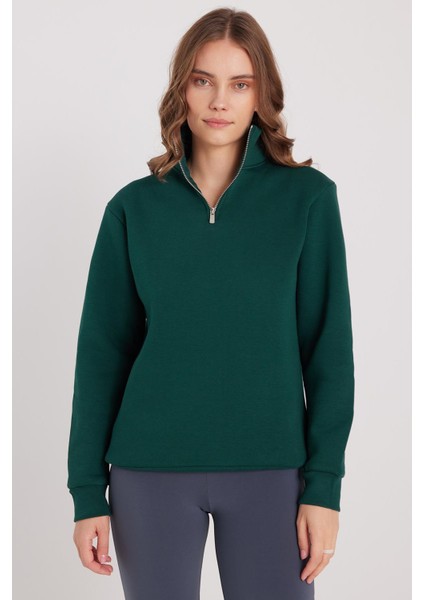 Kadın Relax Fit Rahat Kesim Pamuklu Içi Polarlı Yarım Fermuarlı Haki Dik Yaka Sweatshirt