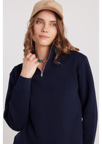 Kadın Relax Fit Rahat Kesim Pamuklu Içi Polarlı Yarım Fermuarlı Lacivert Dik Yaka Sweatshirt fiyatları