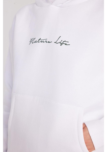 Kadın Oversize Geniş Kesim Pamuklu Yumuşak Dokulu Içi Polarlı Baskılı Beyaz Kapüşonlu Sweatshirt modelleri