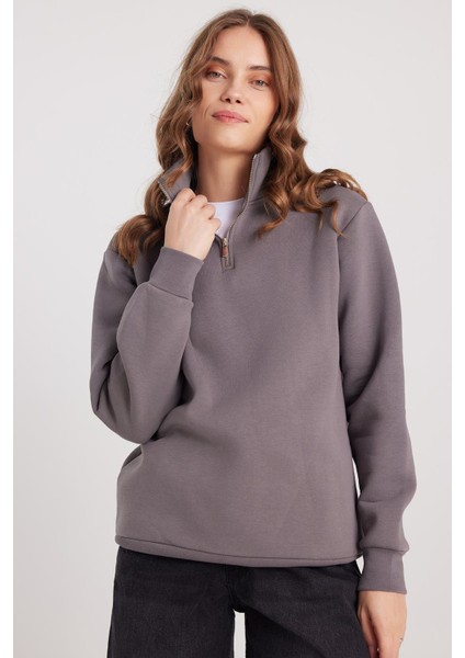 Kadın Relax Fit Rahat Kesim Pamuklu Içi Polarlı Yarım Fermuarlı Gri Dik Yaka Sweatshirt fırsatları