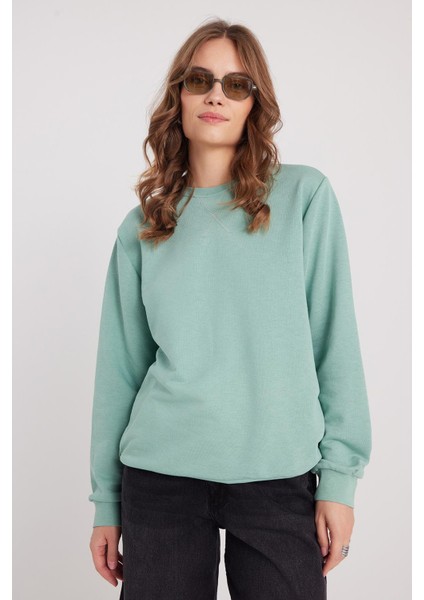Kadın Oversize Geniş Kesim Pamuklu Basic Yeşil Bisiklet Yaka Sweatshirt
