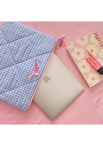 Mavi-Beyaz Pötikare Kurdele Detaylı Laptop Çantası Tablet Kılıfı (11 • 13 • 16 Inç Seçenekli)
