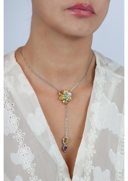 Kristal Taşlı Çiçek Figür Asansör Çelik Kolye