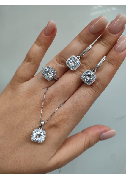 Eg Takı Aksesuar 925 Ayar Gümüş Kare Takım