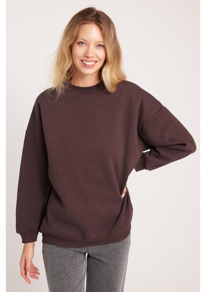 Kadın Oversize Geniş Kesim Pamuklu 3 Iplik Bisiklet Yaka kahverengi Sweatshirt