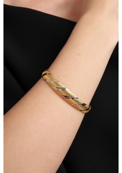 8 Ayar Altın Bilezik Yan Desenli 10 mm